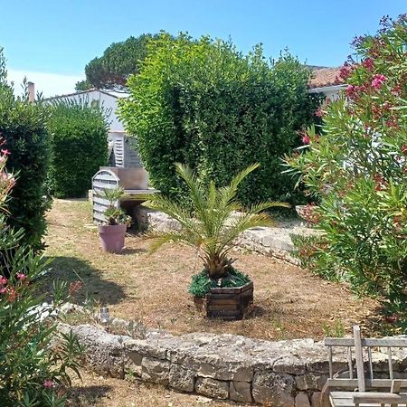 Le Clos Do Re Sainte-Marie-de-Re Luaran gambar
