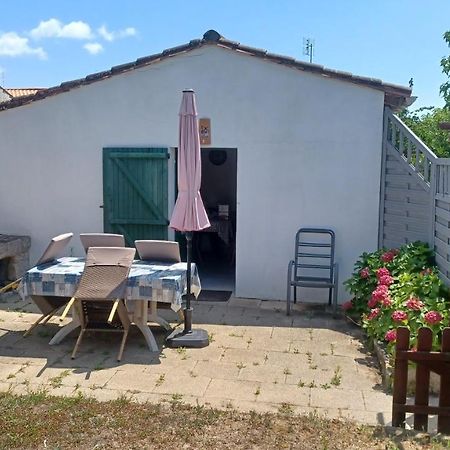 Le Clos Do Re Sainte-Marie-de-Re Luaran gambar