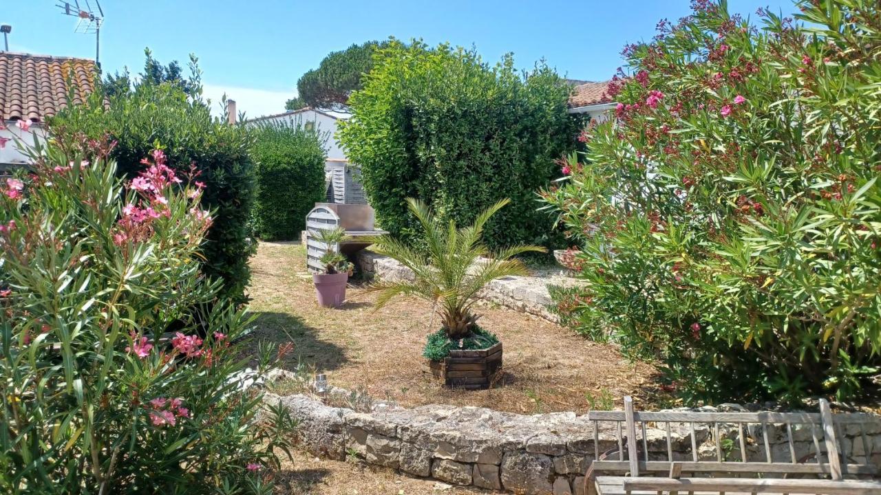 Le Clos Do Re Sainte-Marie-de-Re Luaran gambar